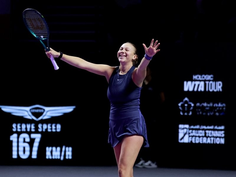 Ига Швьонтек отпадна от "Мастърс" в Рияд